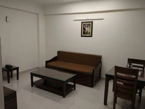 Luxury Tek Büyük Yataklı Oda, 1 En Büyük (King) Boy Yatak ve Çekyat, Engellilere Uygun