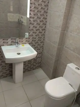 Luxury Tek Büyük Yataklı Oda, 1 En Büyük (King) Boy Yatak ve Çekyat, Engellilere Uygun