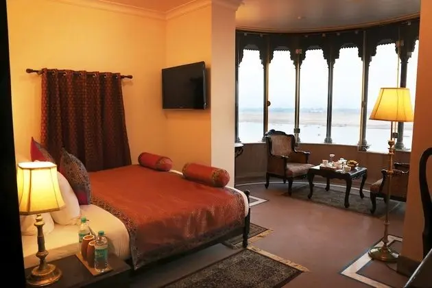 Varuna Burj