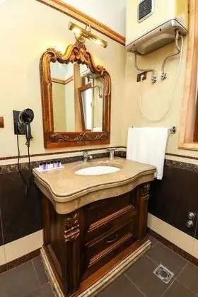 Standard Büyük Yataklı Tek Kişilik Oda