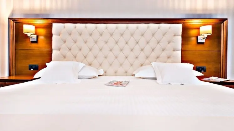 Deluxe Tek Büyük veya İki Ayrı Yataklı Oda