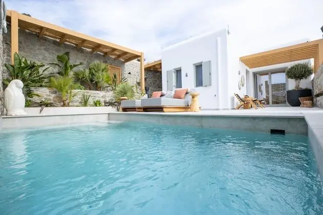 Brilliant Topaz Suite with Private pool