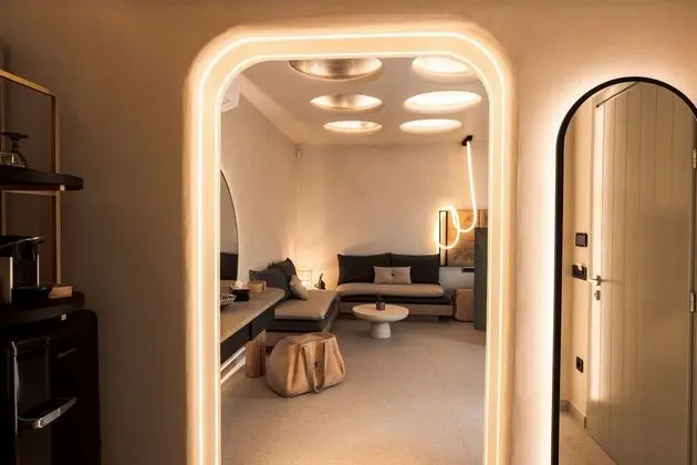 Brilliant Topaz Suite with Private pool