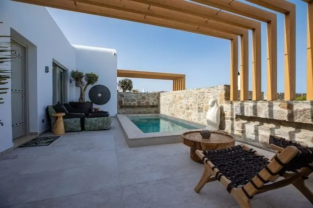 Deluxe Zirkon Suite with Private pool