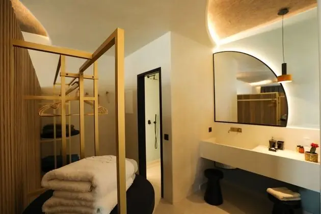 Executive Ruby Suite with Private pool