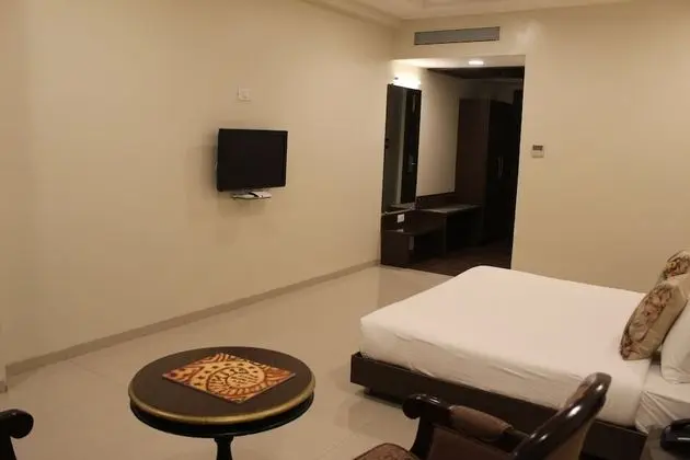 Standard Tek Büyük Yataklı Oda, 1 En Büyük (King) Boy Yatak, Sigara İçilmez, Şehir Manzaralı