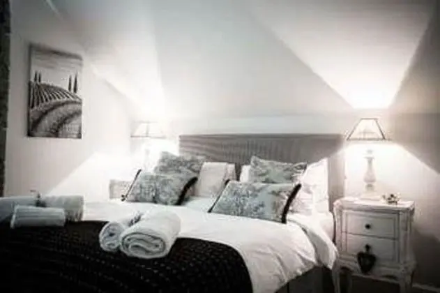 Luxury Tek Büyük Yataklı Oda, Banyolu/Duşlu