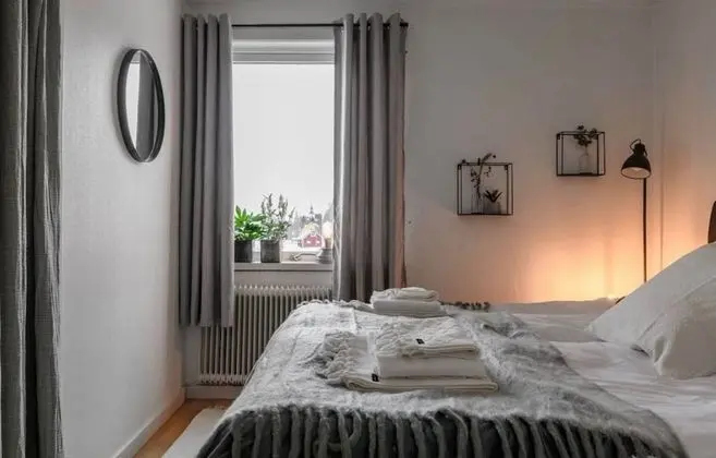 Basic Tek Büyük Yataklı Oda