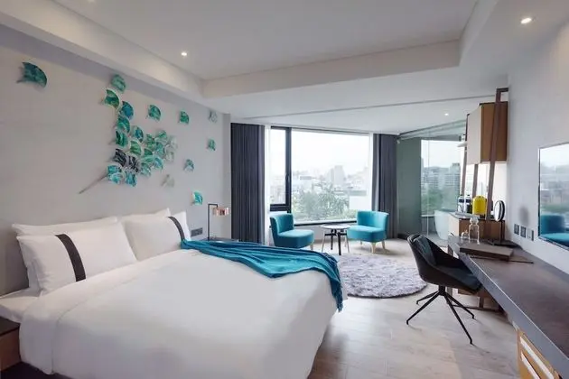 Luxury Tek Büyük Yataklı Oda