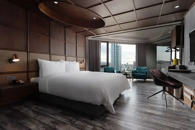 Luxury Tek Büyük Yataklı Oda