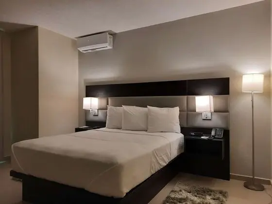 Standard Oda, 1 Büyük (Queen) Boy Yatak, Sigara İçilmez, Şehir Manzaralı