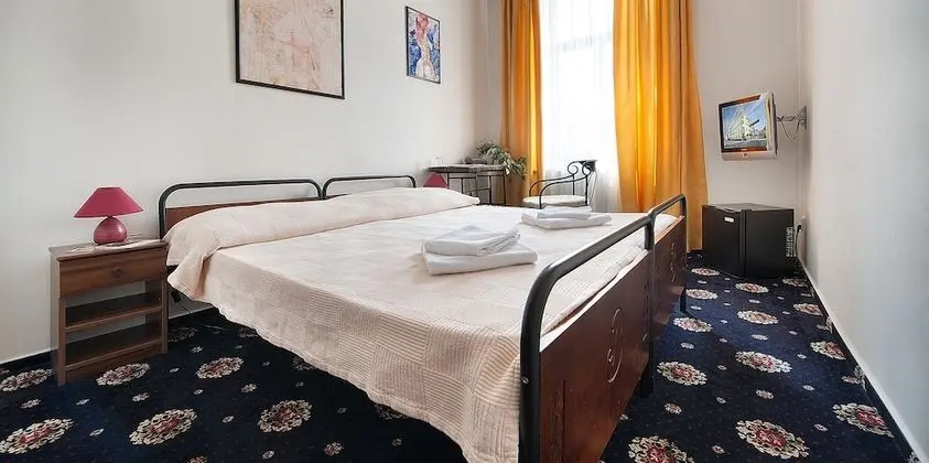 Comfort Tek Büyük Yataklı Oda