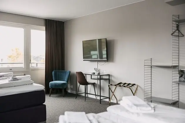 Family Oda (Shared Bathroom)