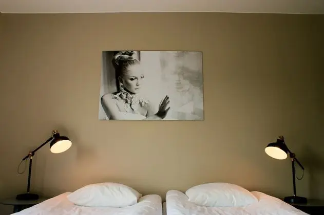 İki Ayrı Yataklı Oda (Shared Bathroom)