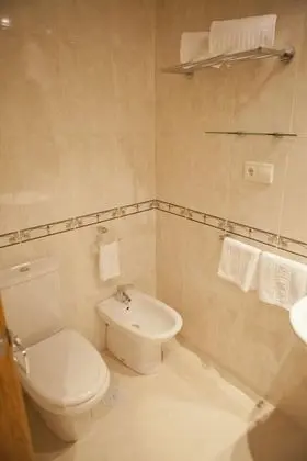 Standard Tek Büyük veya İki Ayrı Yataklı Oda