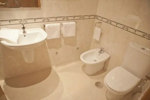 Standard Tek Büyük veya İki Ayrı Yataklı Oda