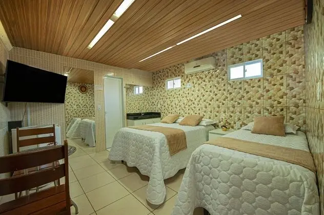 Üç Kişilik Oda, Birden Çok Yatak