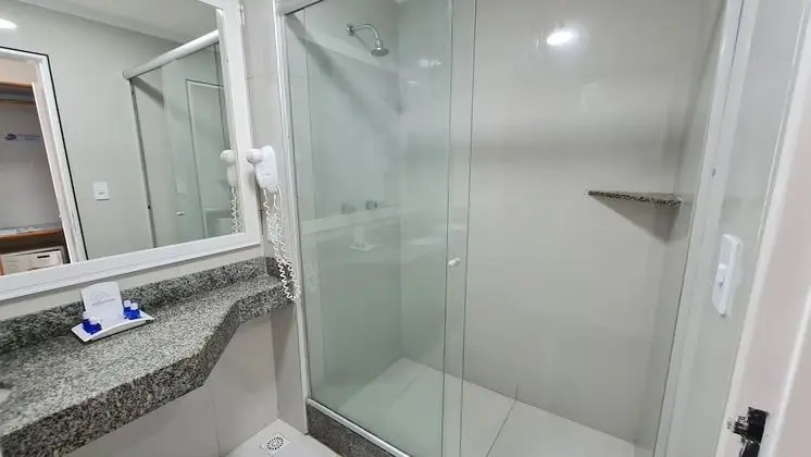 Quarto duplo, Vista para a piscina, sem varanda
