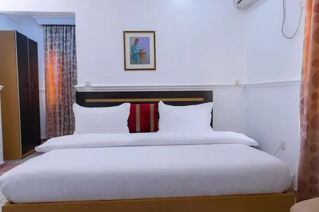 Economy Tek Büyük Yataklı Oda