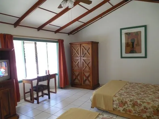 Deluxe Tek Büyük Yataklı Oda, 2 Büyük (Queen) Boy Yatak, Özel Banyo, Bahçeli