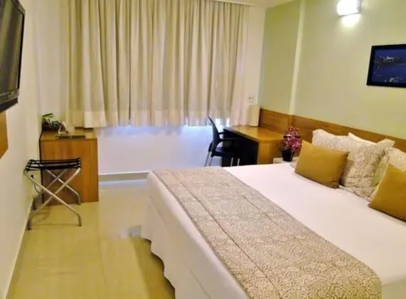 Quarto Duplo Luxo Lateral, 1 Cama de Casal