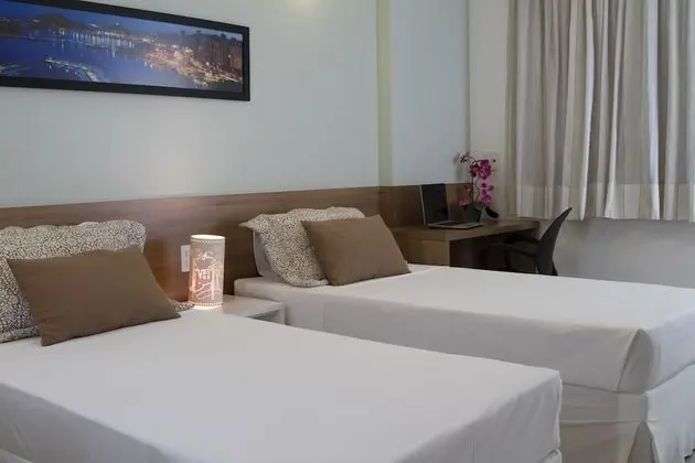 Quarto Duplo Luxo Lateral, 2 Camas de Solteiro