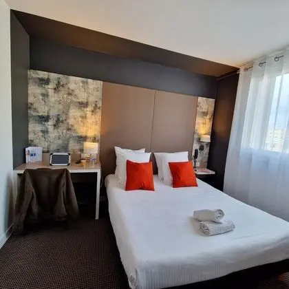 Comfort Tek Büyük Yataklı Oda