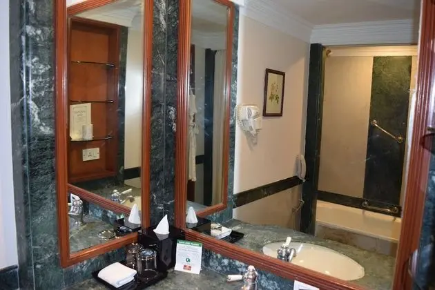 Business suite