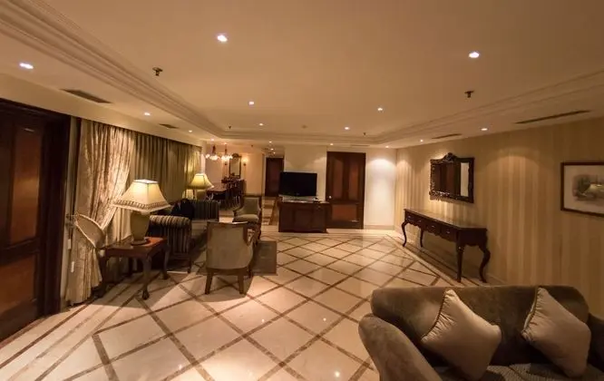Business suite