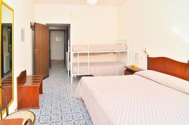 Dört Kişilik Oda
