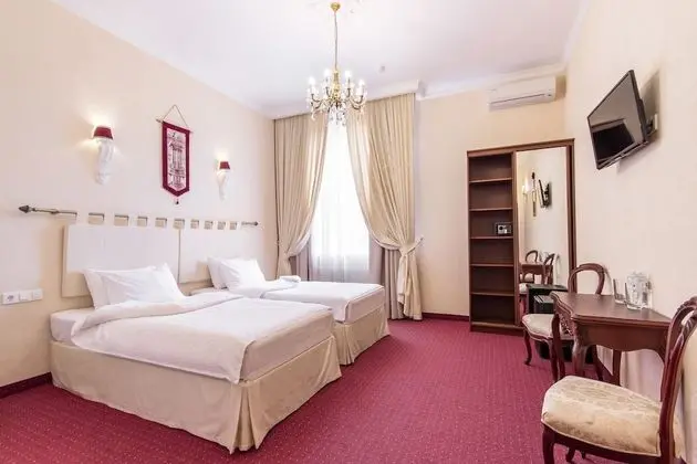 Comfort Tek Büyük veya İki Ayrı Yataklı Oda