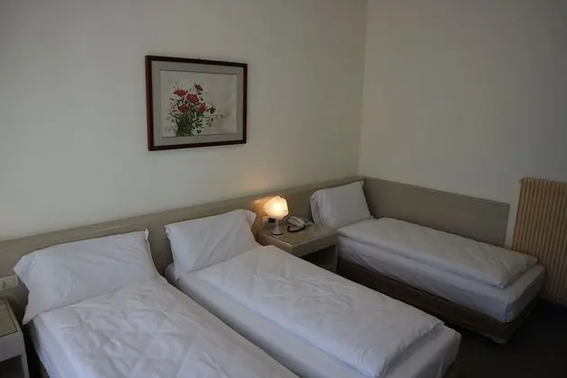 Standard Üç Kişilik Oda