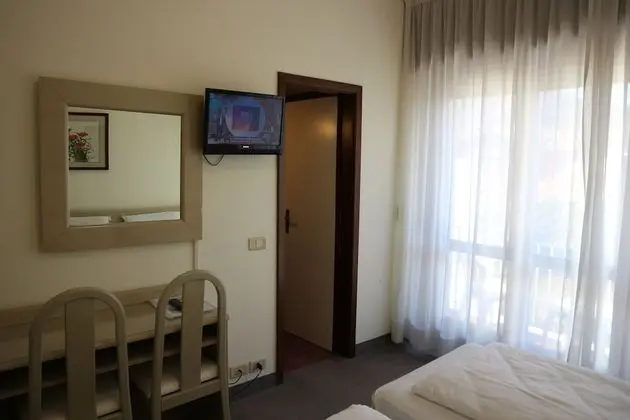Standard Üç Kişilik Oda