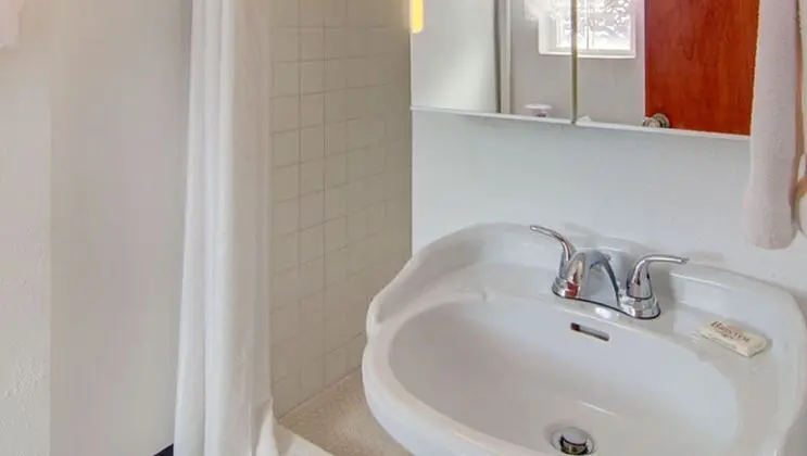 Süit, 1 Büyük (Queen) Boy Yatak ve Çekyat, Sigara İçilmez (Single Room Suite)