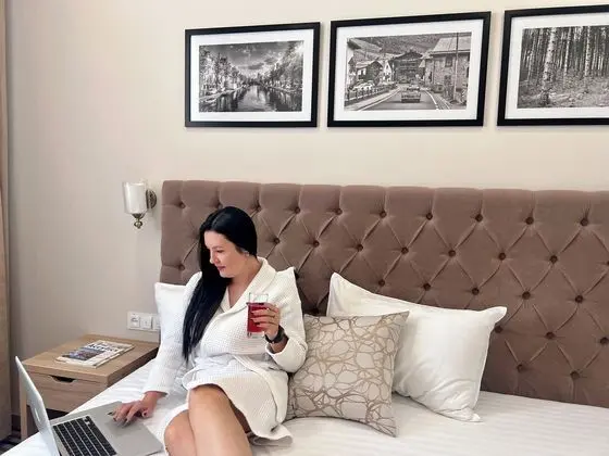 Deluxe Tek Büyük Yataklı Oda