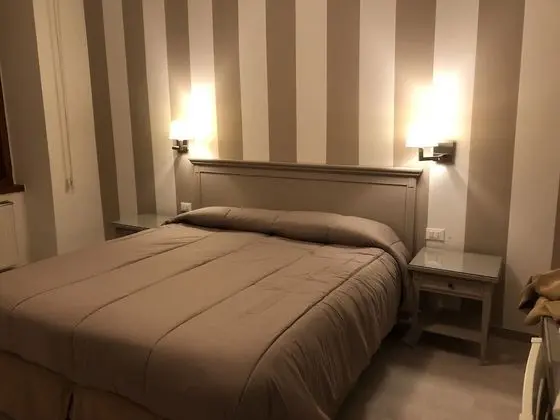 Comfort Tek Büyük veya İki Ayrı Yataklı Oda, Engellilere Uygun, Banyolu/Duşlu