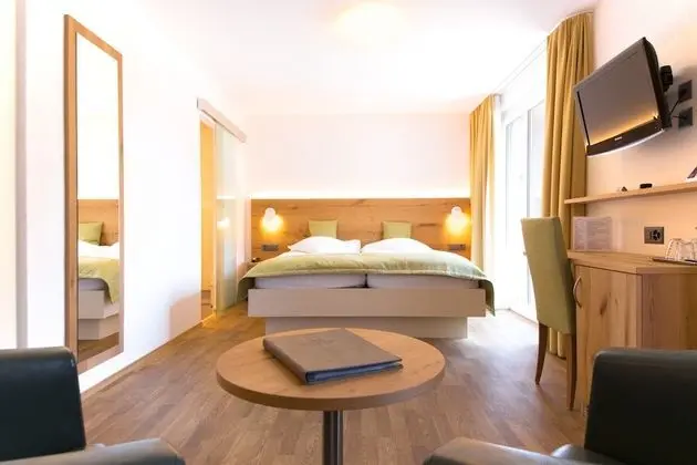 Standard Tek Büyük Yataklı Oda, Dağ Manzaralı