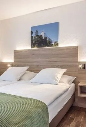 Tek Büyük Yataklı Oda, Dağ Manzaralı