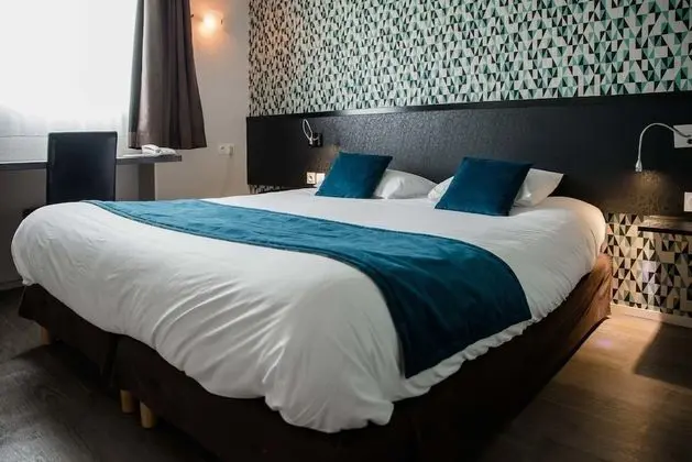 Comfort Tek Büyük Yataklı Oda