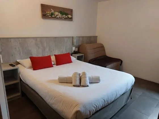 Tek Büyük Yataklı Oda