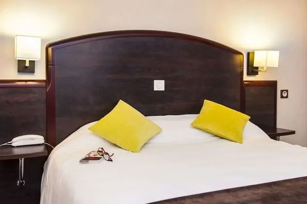 Comfort Tek Büyük Yataklı Oda