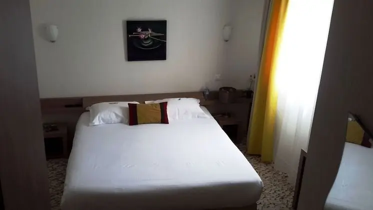 Comfort Büyük Yataklı Tek Kişilik Oda