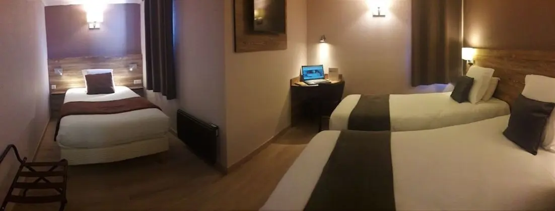 Üç Kişilik Oda