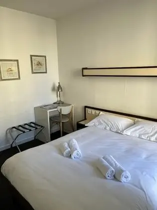 Classic Tek Büyük Yataklı Oda