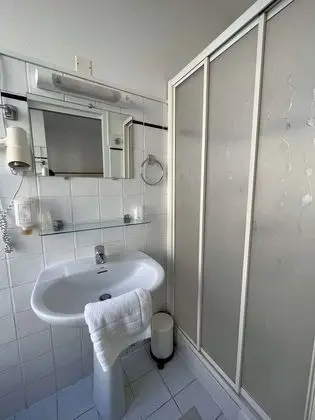 İki Ayrı Yataklı Oda, 2 Tek Kişilik Yatak