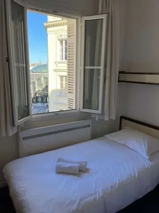 İki Ayrı Yataklı Oda, 2 Tek Kişilik Yatak