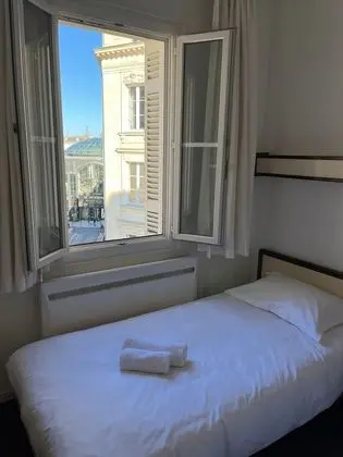 İki Ayrı Yataklı Oda, 2 Tek Kişilik Yatak