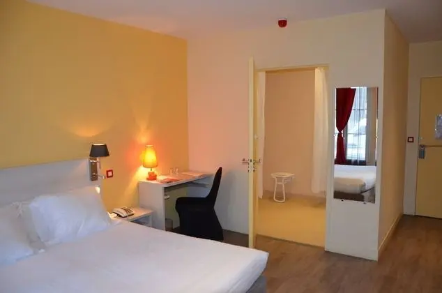 Comfort Tek Büyük Yataklı Oda