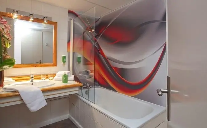 Tek Büyük Yataklı Oda, Golf Manzaralı