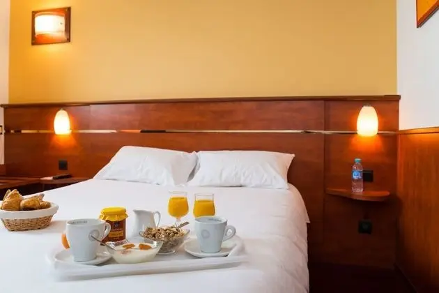 Standard Oda, 1 Çift Kişilik Yatak